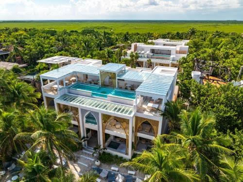 Sana Tulum - Beachfront Boutique Hotel & Beach-Club