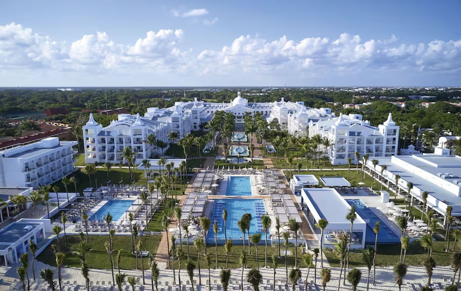 RIU Palce Riviera Maya + Vuelos Saltillo-Cancún-Saltillo + Trasnporte Terrestre Aueropuerto-Hotel-Aeropuerto sin costo
