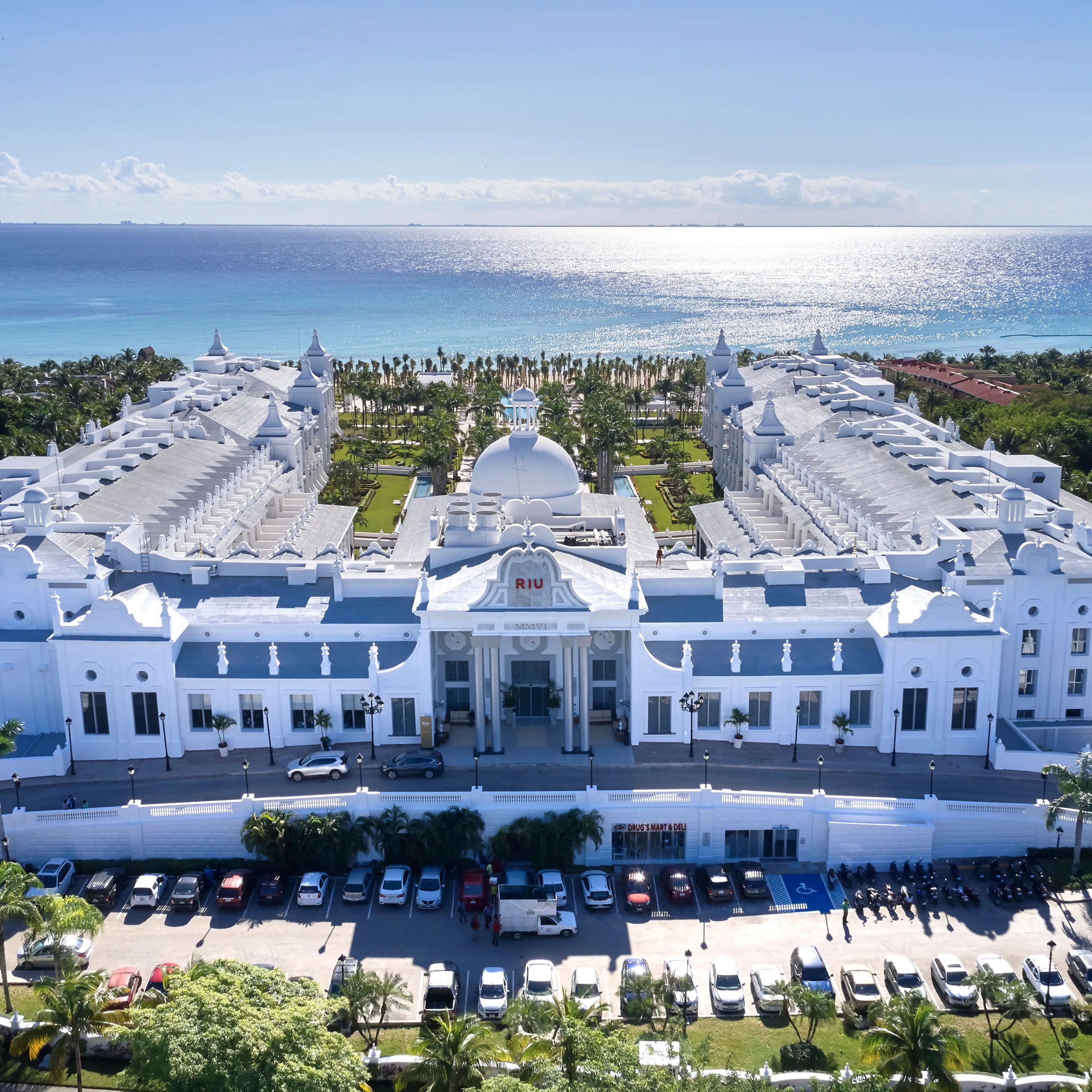 RIU Palce Riviera Maya + Vuelos Saltillo-Cancún-Saltillo + Trasnporte Terrestre Aueropuerto-Hotel-Aeropuerto sin costo
