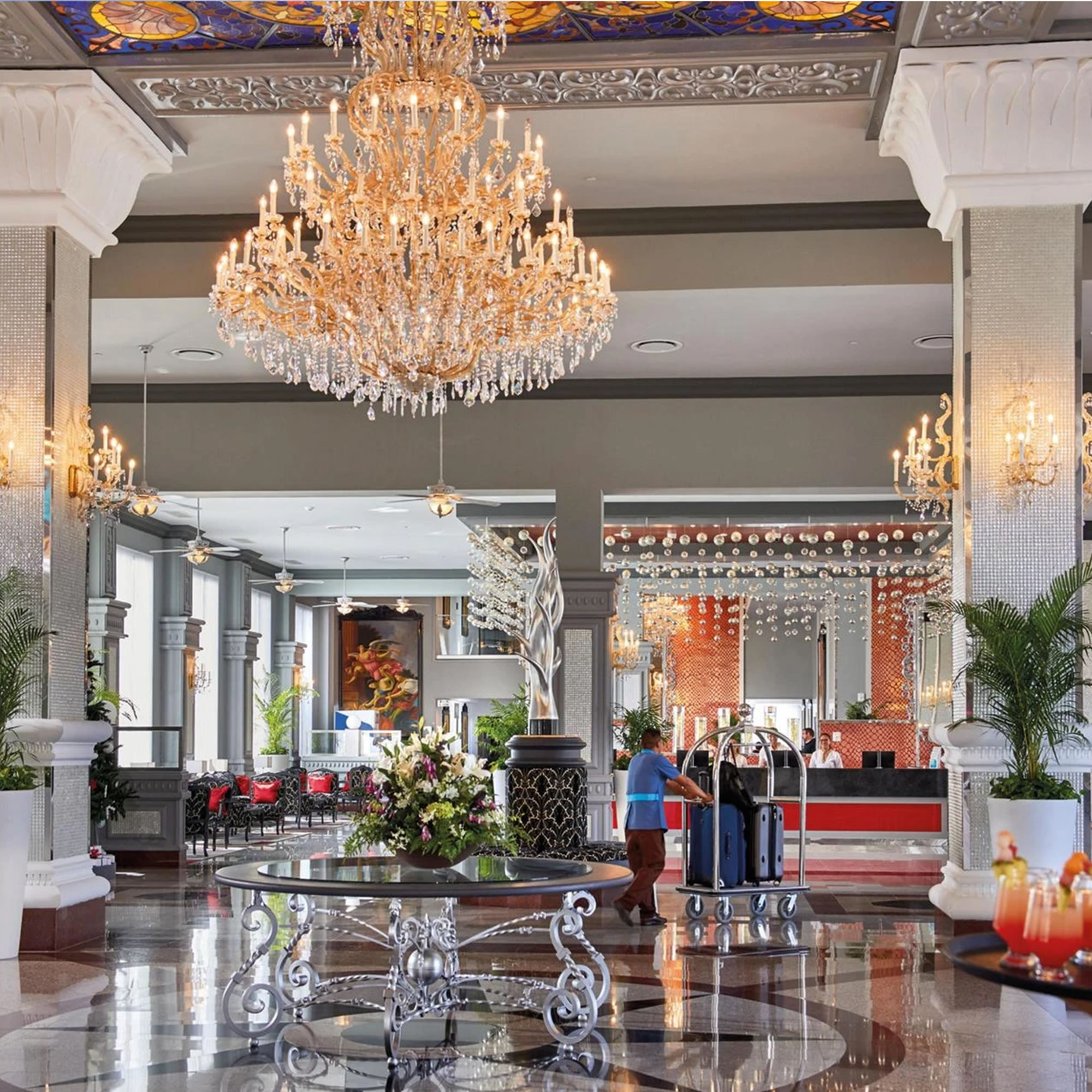 RIU Palce Riviera Maya + Vuelos Saltillo-Cancún-Saltillo + Trasnporte Terrestre Aueropuerto-Hotel-Aeropuerto sin costo