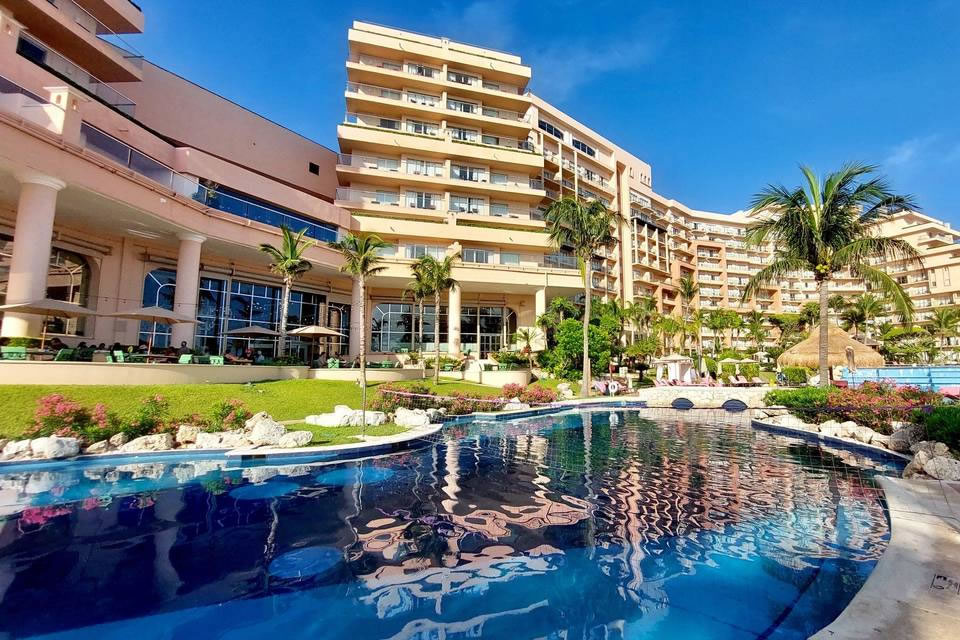 Grand Fiesta Americana Coral Beach Cancún Todo Incluido + Xcaret Plus 2 Personas + Transportes Incluidos(Hotel-Aeropuerto-Hotel-Tour)