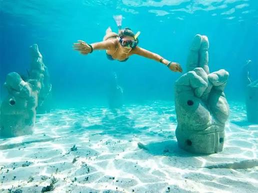 All-Inclusive Catamaran Tour to Isla Mujeres