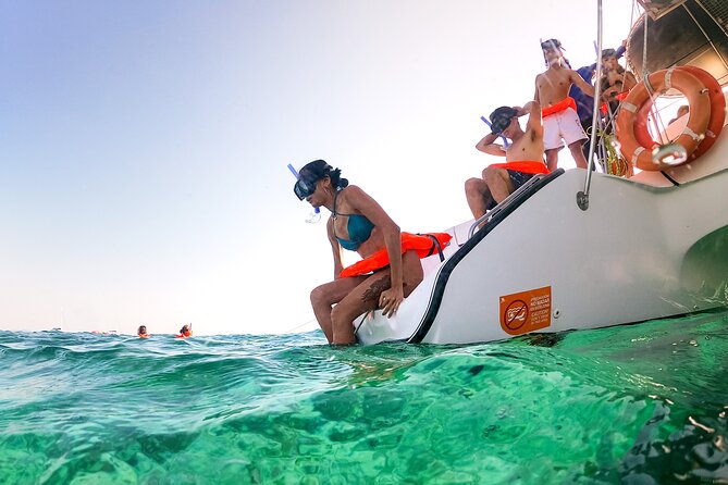 All-Inclusive Catamaran Tour to Isla Mujeres