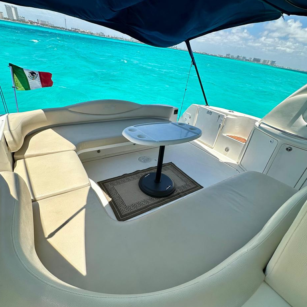 Yates en Cancún